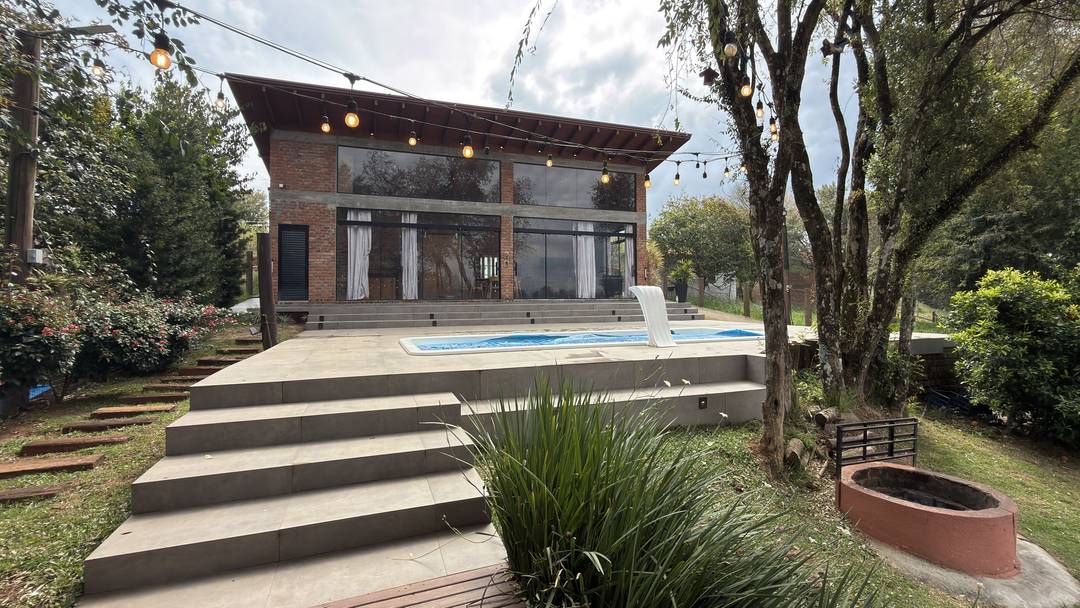Casa Em Ernestina