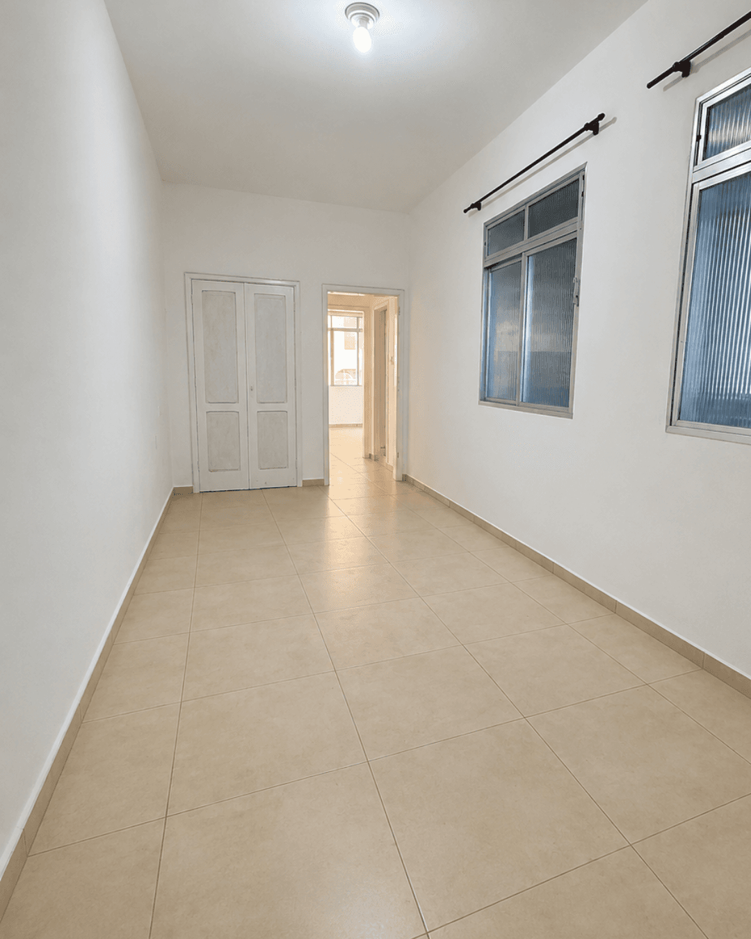 Apartamento de 2 Dormitórios Frente Marechal no Centro de Rio Grande/RS